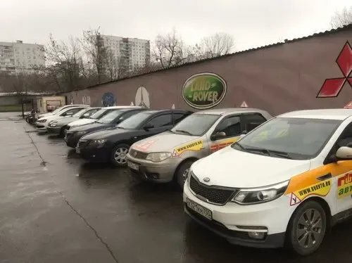 Фото автошколы Автошкола «Лидер Виктория» (источник: Яндекс Карты)